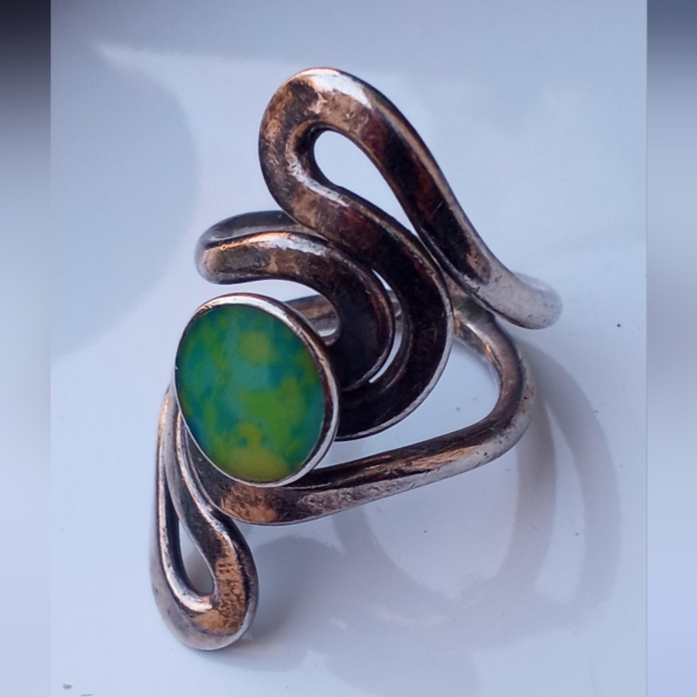 VINTAGE Artisan 925 Silver Green Stone Ring Unique *SALE PRICE THRU  FEB.19 ONLY - Picture 16 of 16